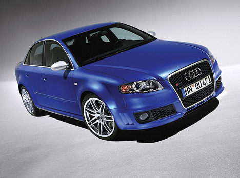 Изображение RS4 Salon (8E)